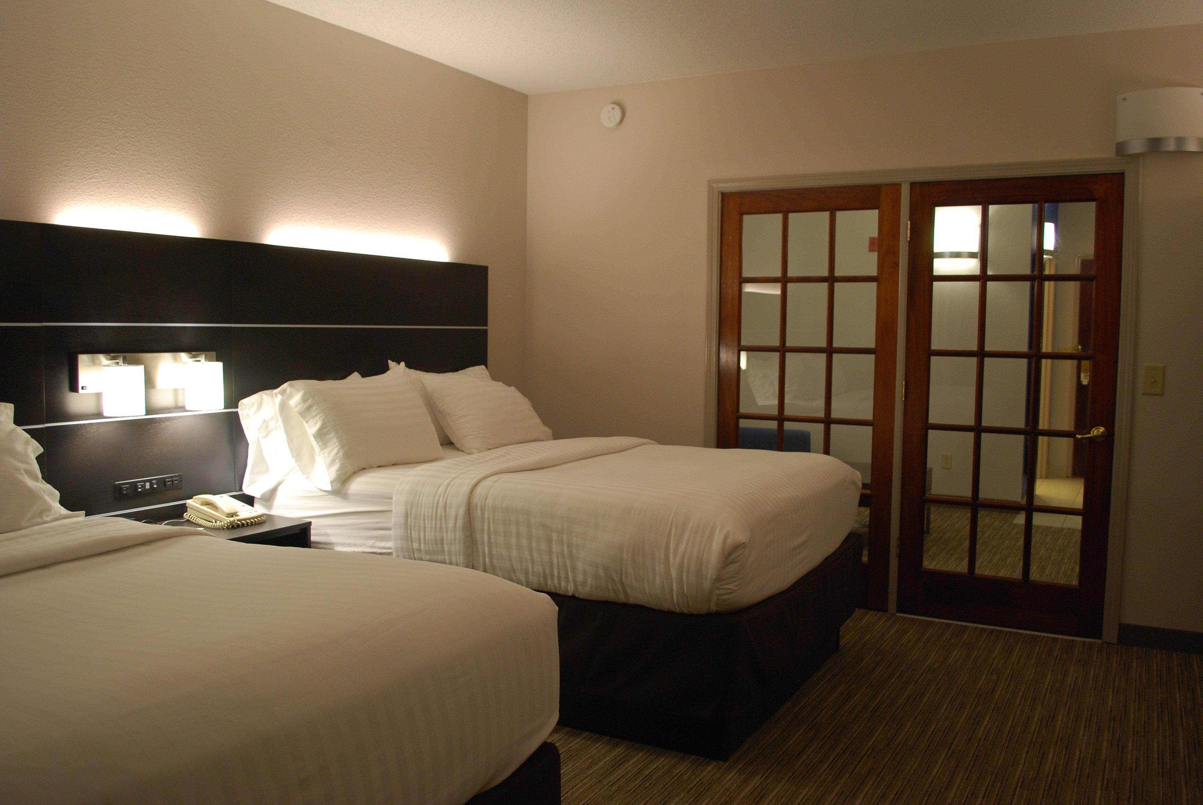 Holiday Inn Express Hotel & Suites Kingsport-Meadowview I-26 By Ihg Екстериор снимка