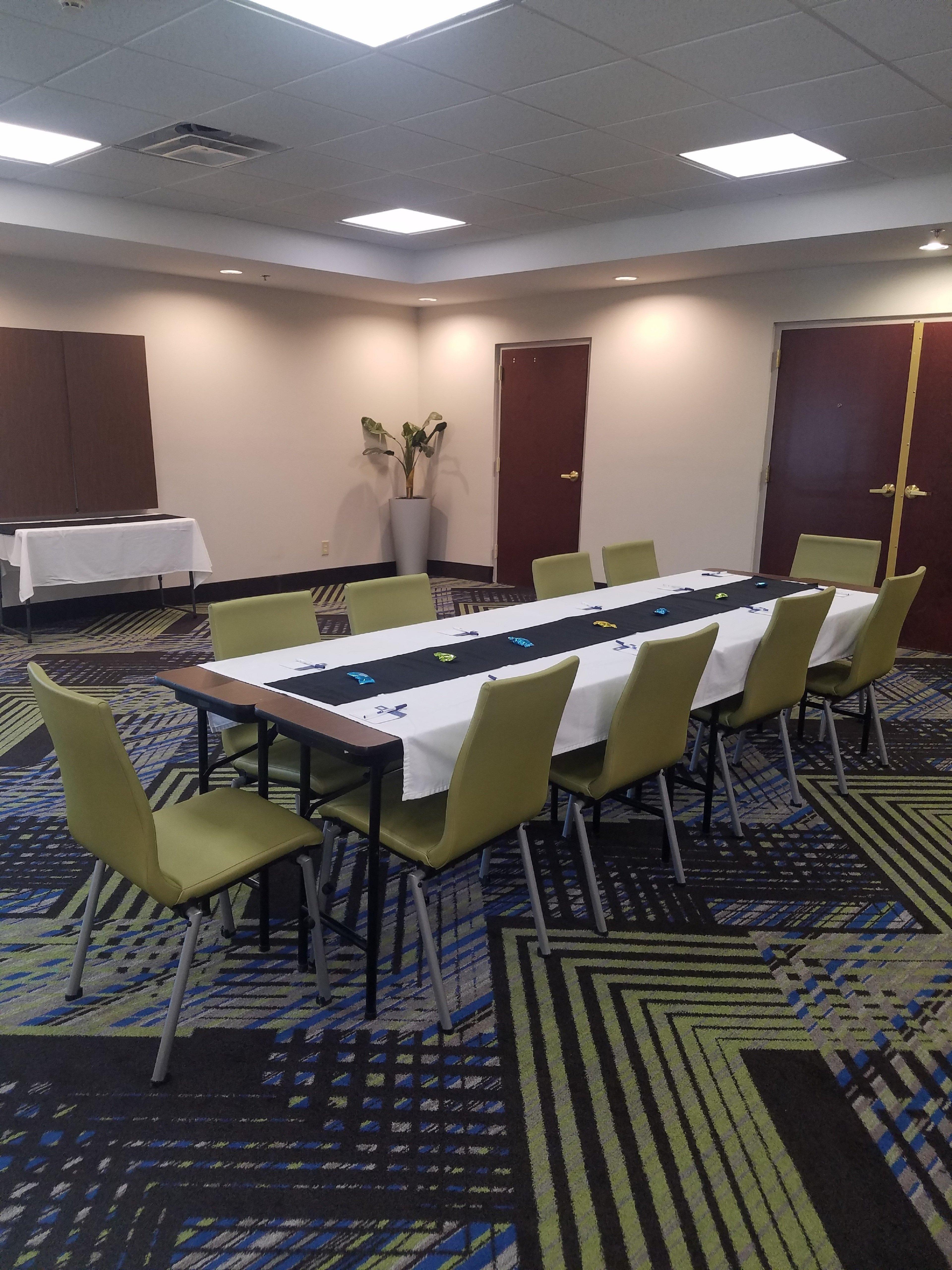 Holiday Inn Express Hotel & Suites Kingsport-Meadowview I-26 By Ihg Екстериор снимка