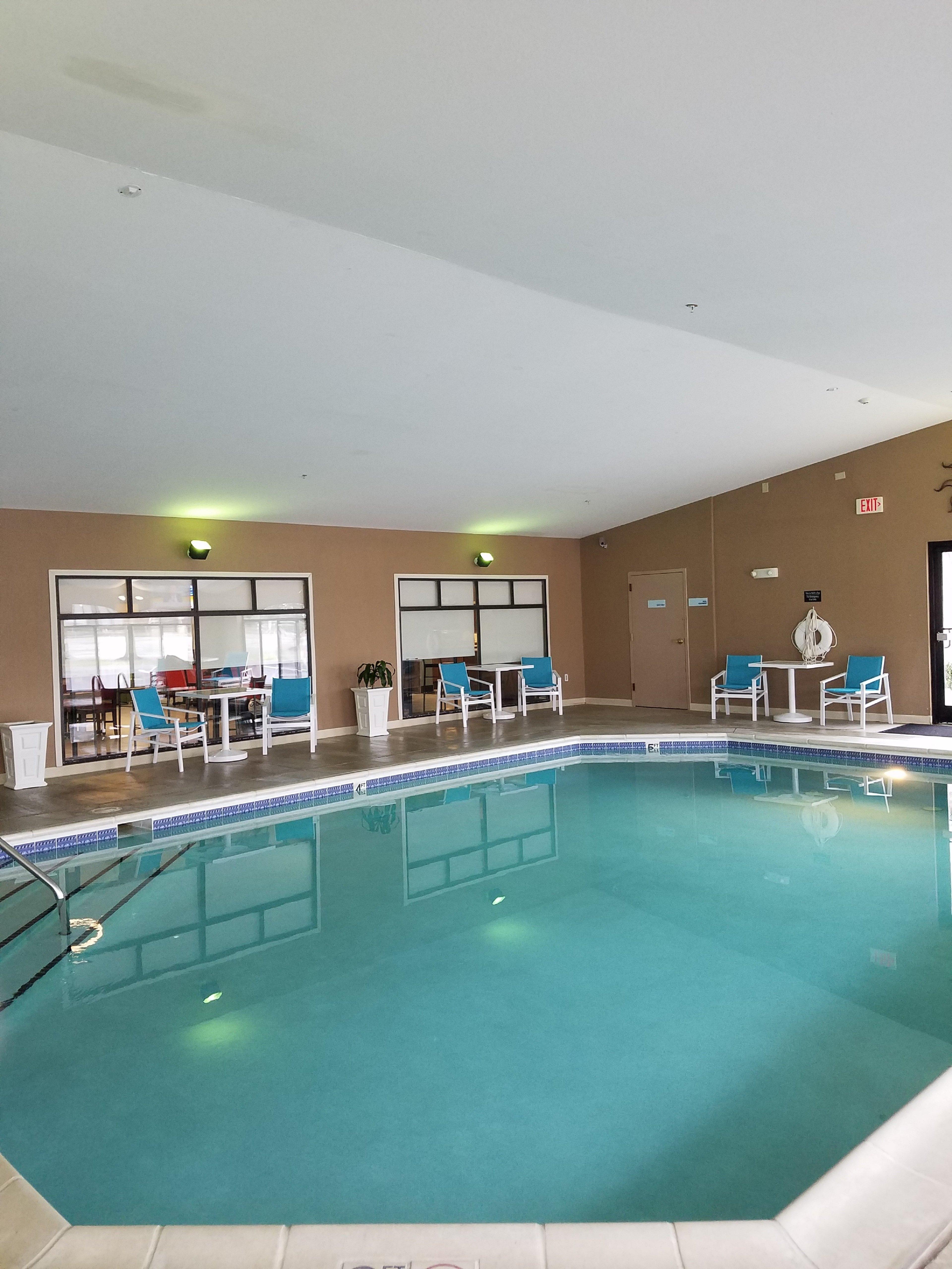 Holiday Inn Express Hotel & Suites Kingsport-Meadowview I-26 By Ihg Екстериор снимка